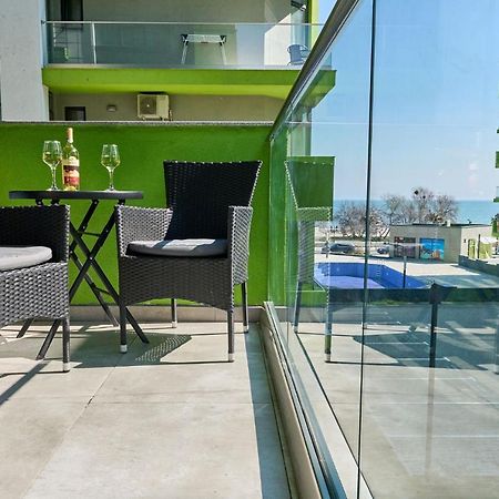 Seastar Apartment - Spa N Pools Beach Resort Mamaia Exteriér fotografie