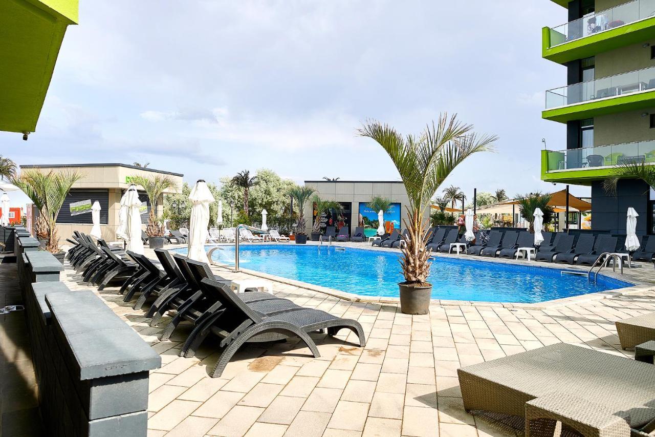 Seastar Apartment - Spa N Pools Beach Resort Mamaia Exteriér fotografie